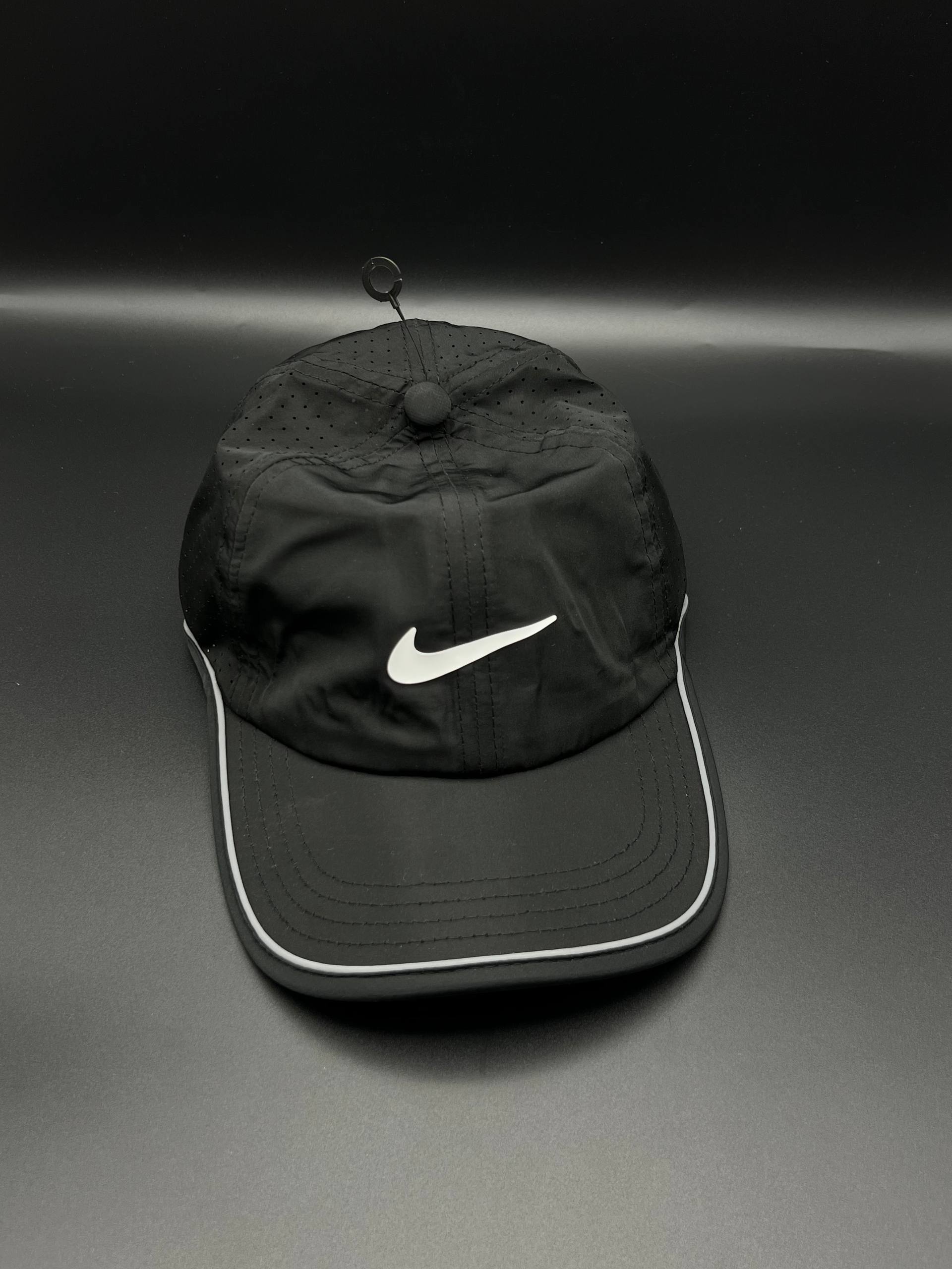 nike noir